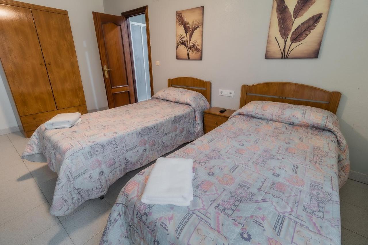 Hostal - Restaurante La Buena Villa By Vivere Stays Villalonquéjar Εξωτερικό φωτογραφία